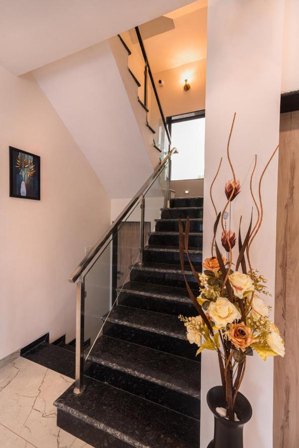 Saffronstays Aster, Plunge Pool Villa With Garden, Лонавала Екстериор снимка